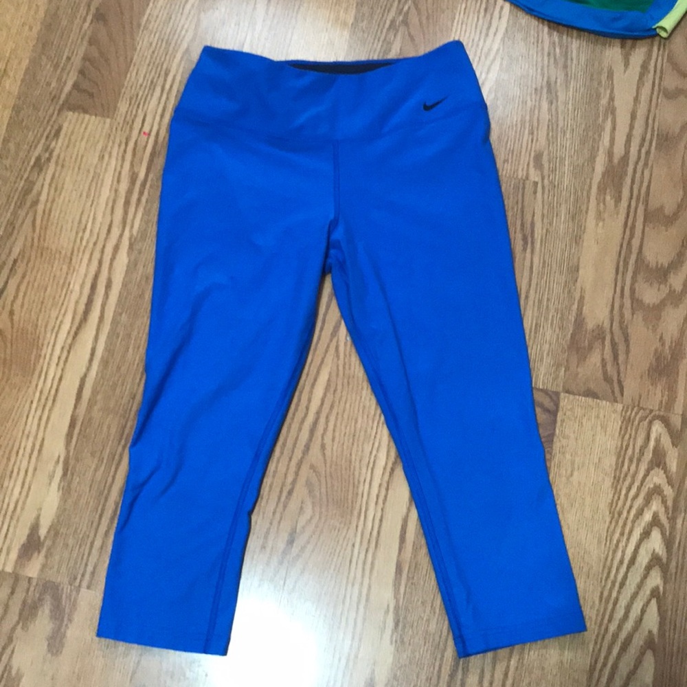 Blue Nike Dri-Fit Capri leggings